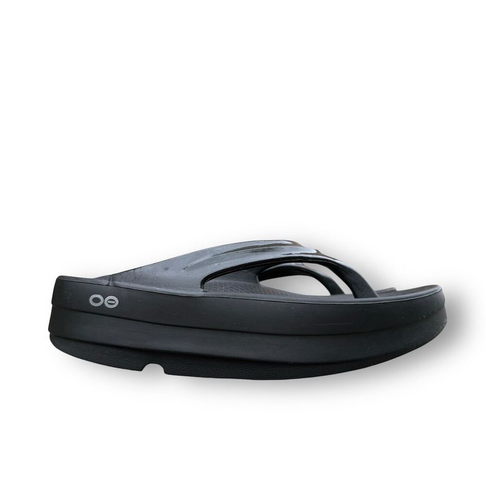 OOFOS Women's Black Comfort Sandals - Picture 9 of 14